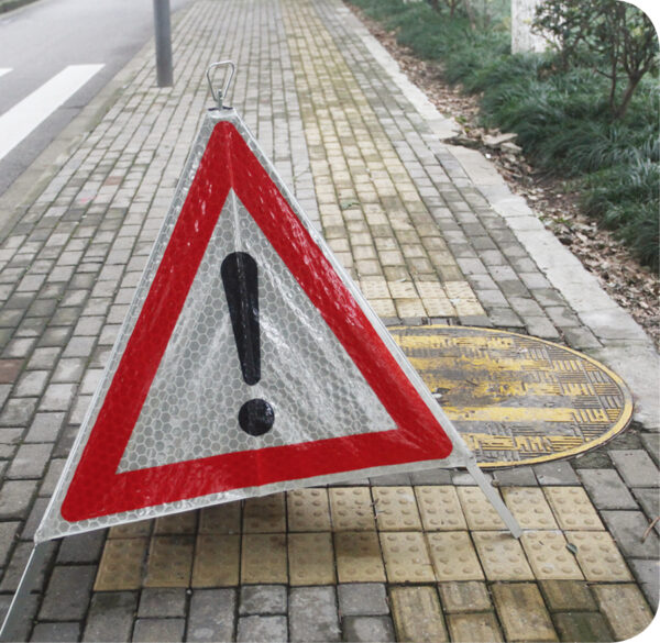 Ref 7247 Pop-up Tripod Sign - Image 2