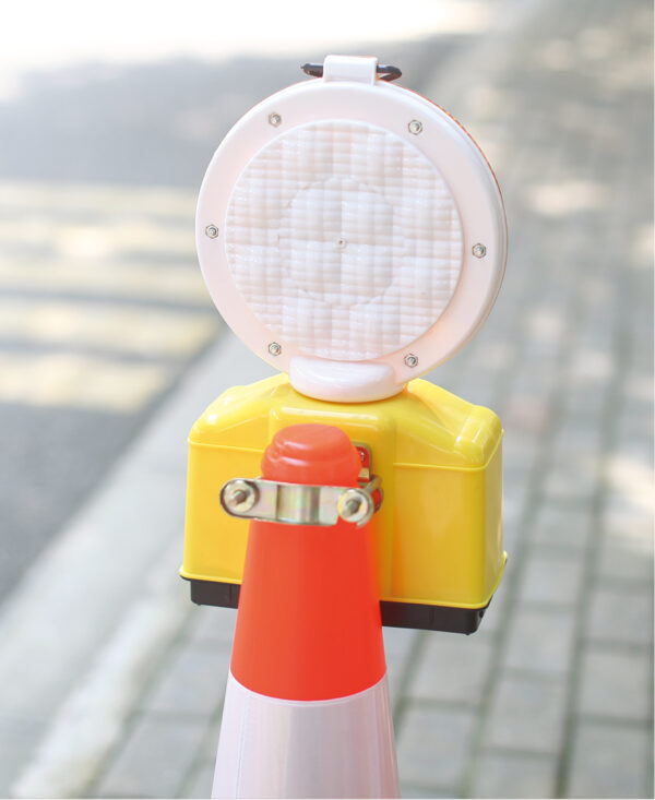 Ref 7331 Barricade Flasher Lights - Image 3