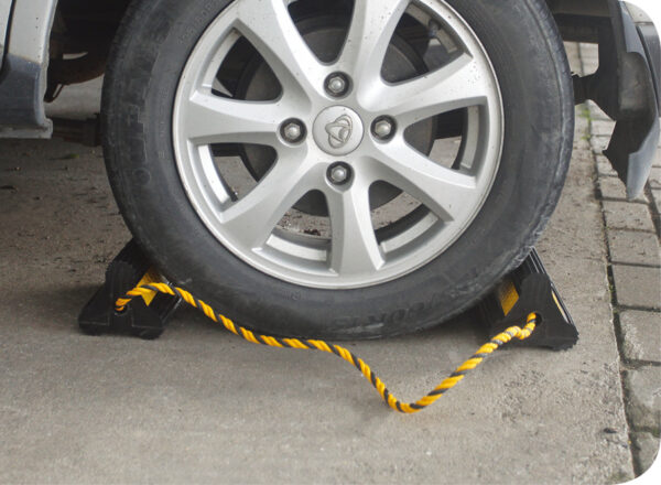 Ref 9085 Wheel Chock - Image 3