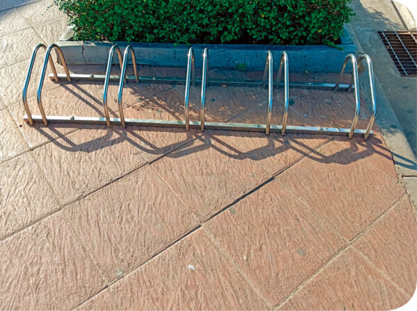 Ref 2135 Bike Rack - Image 3